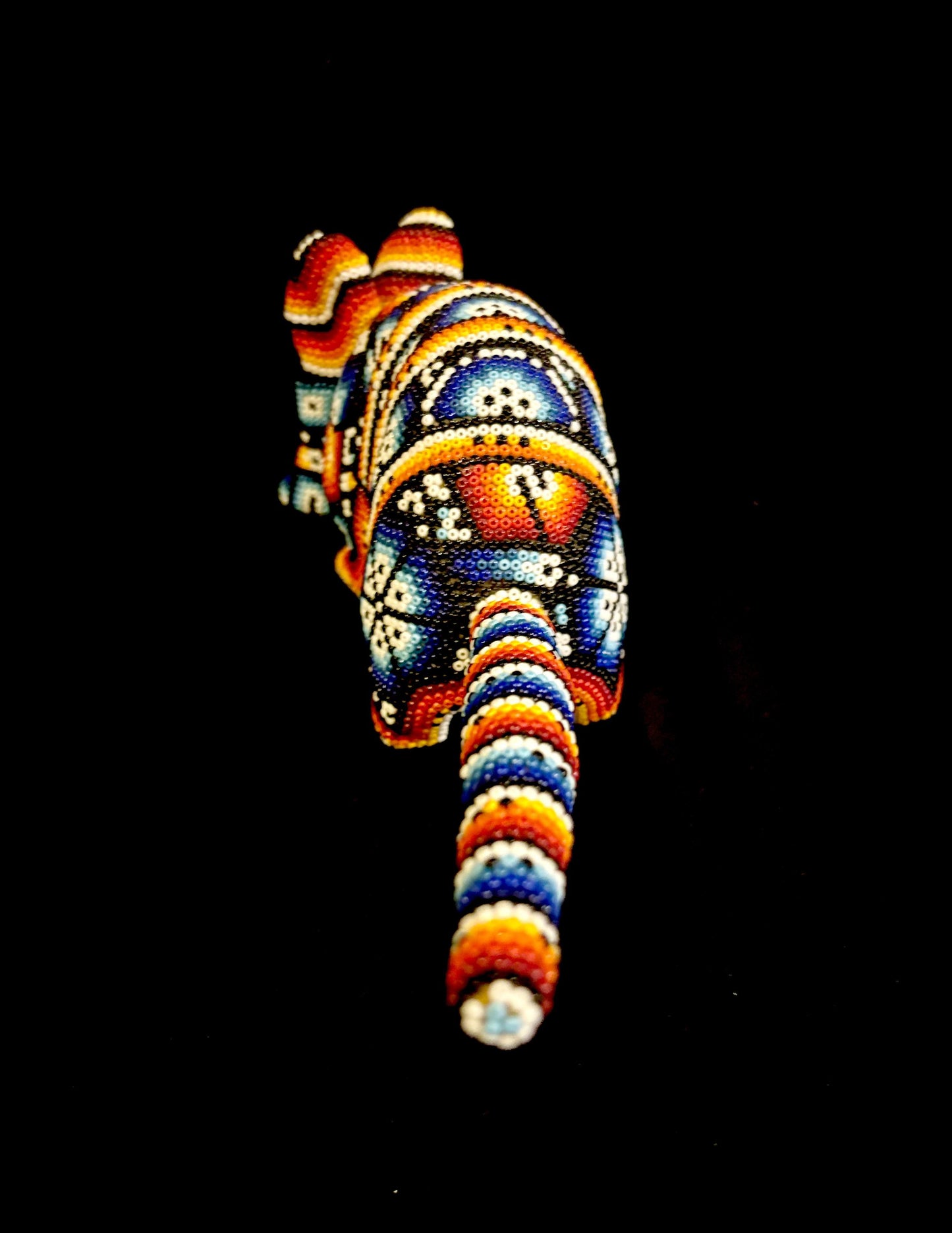 HUICHOL ART - Armadillo