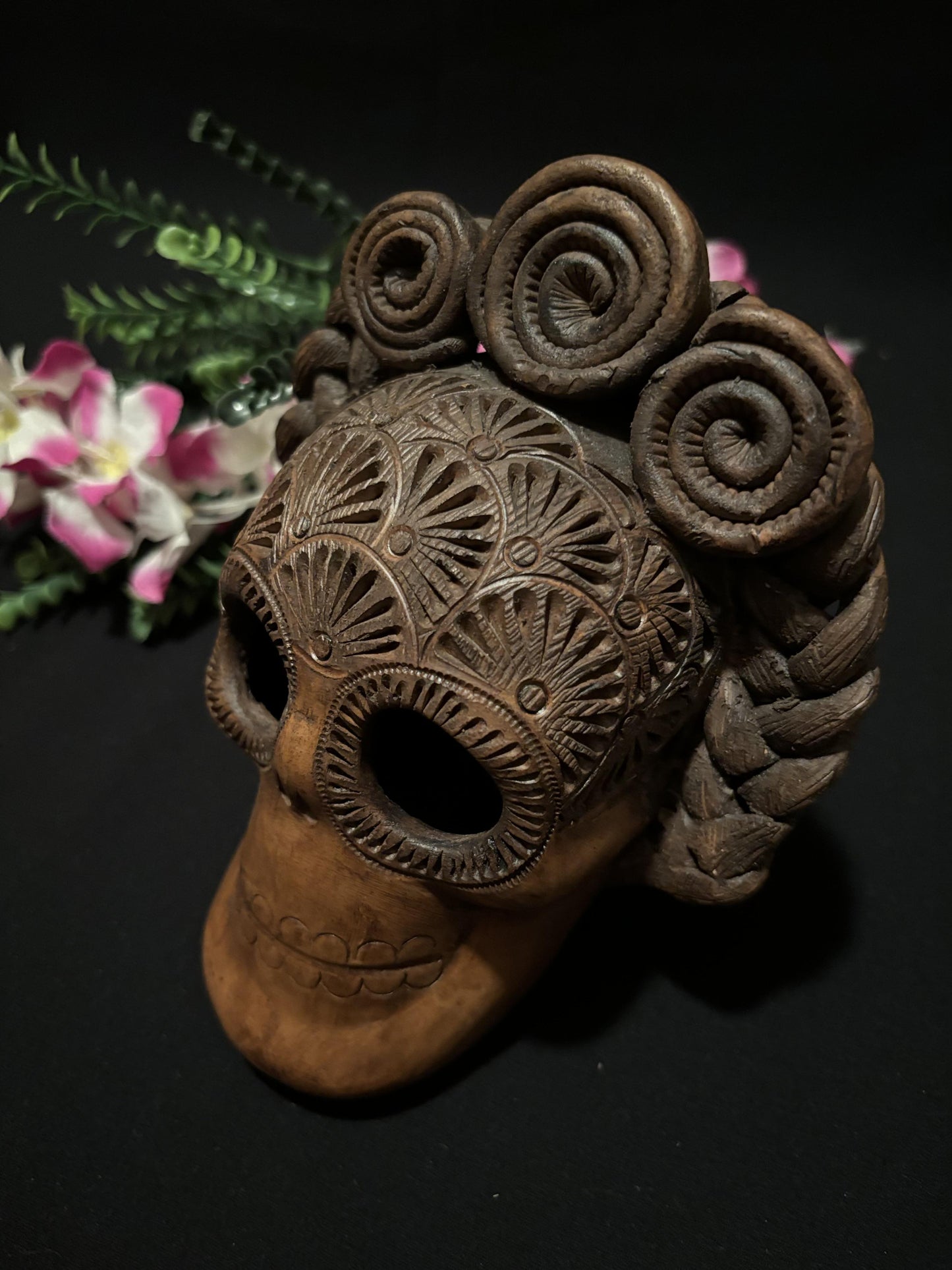 BLACK CLAY ART - Flowers Skull - Brown