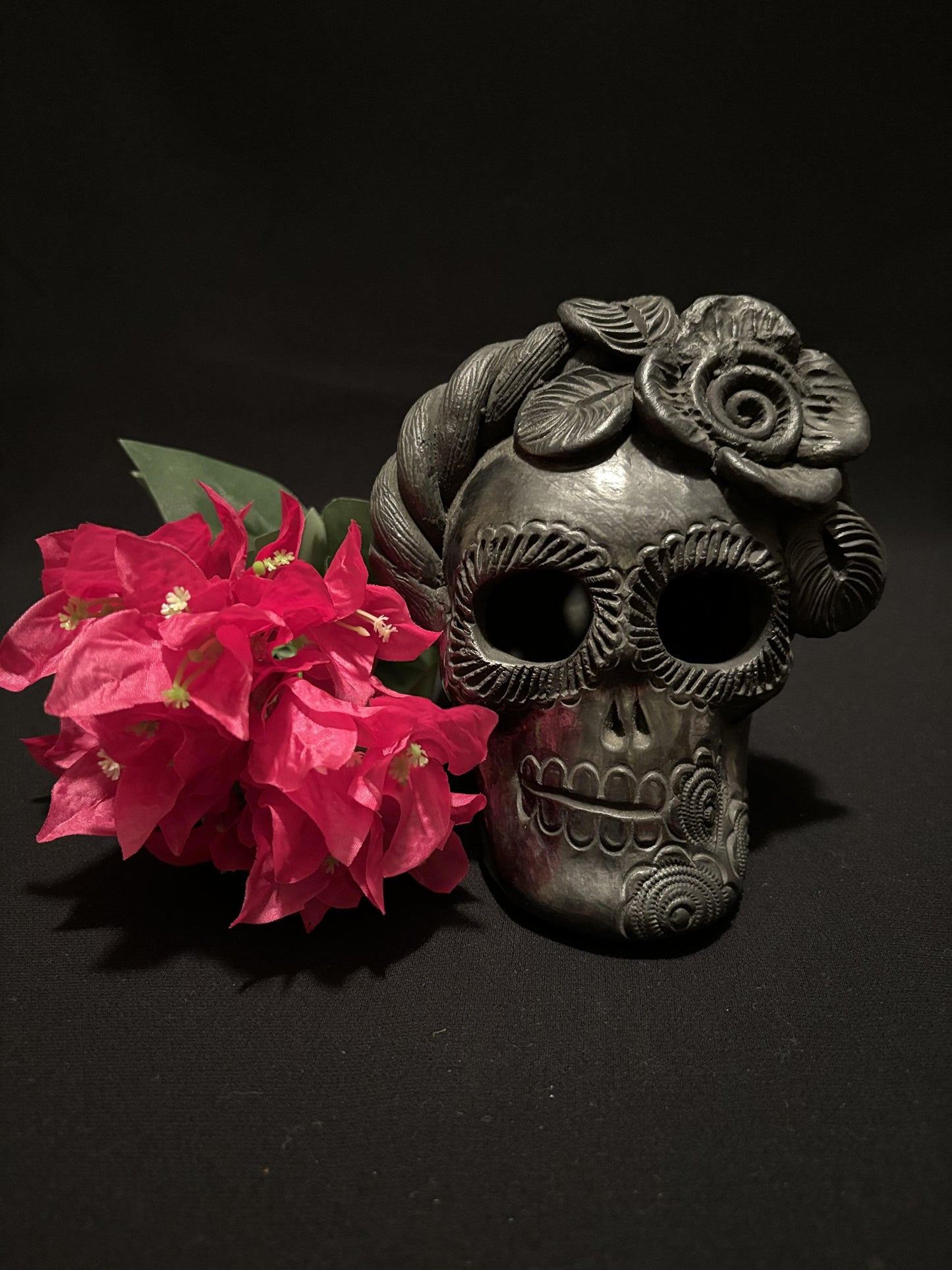 BLACK CLAY ART - Flowers Skull - Black