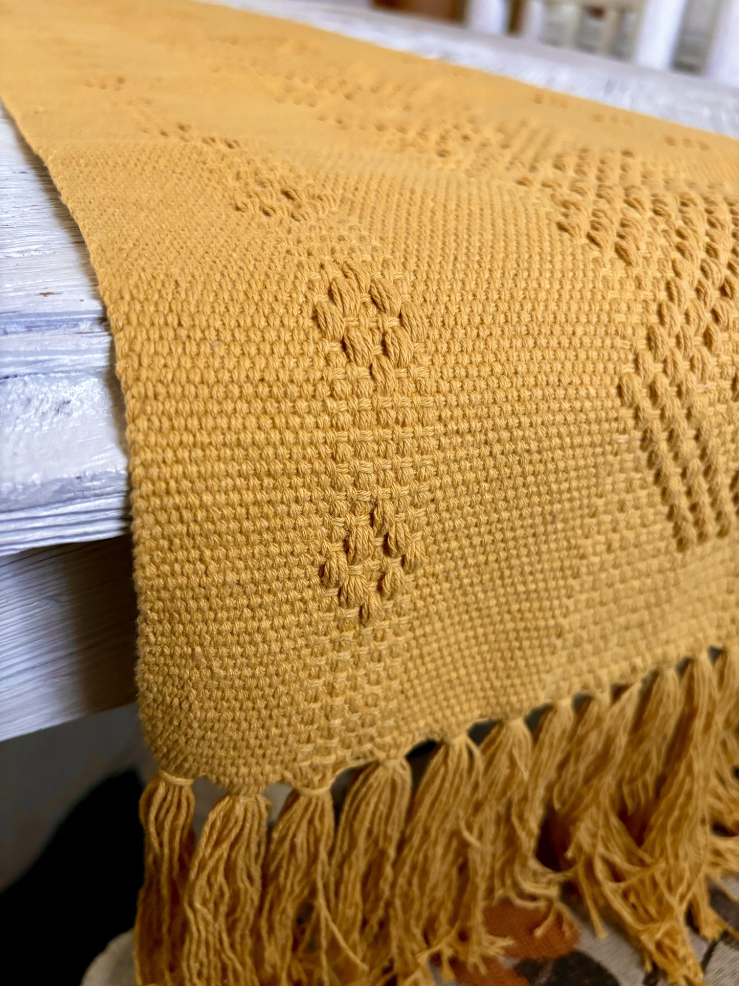 TABLE RUNNER - Knitted - Yellow