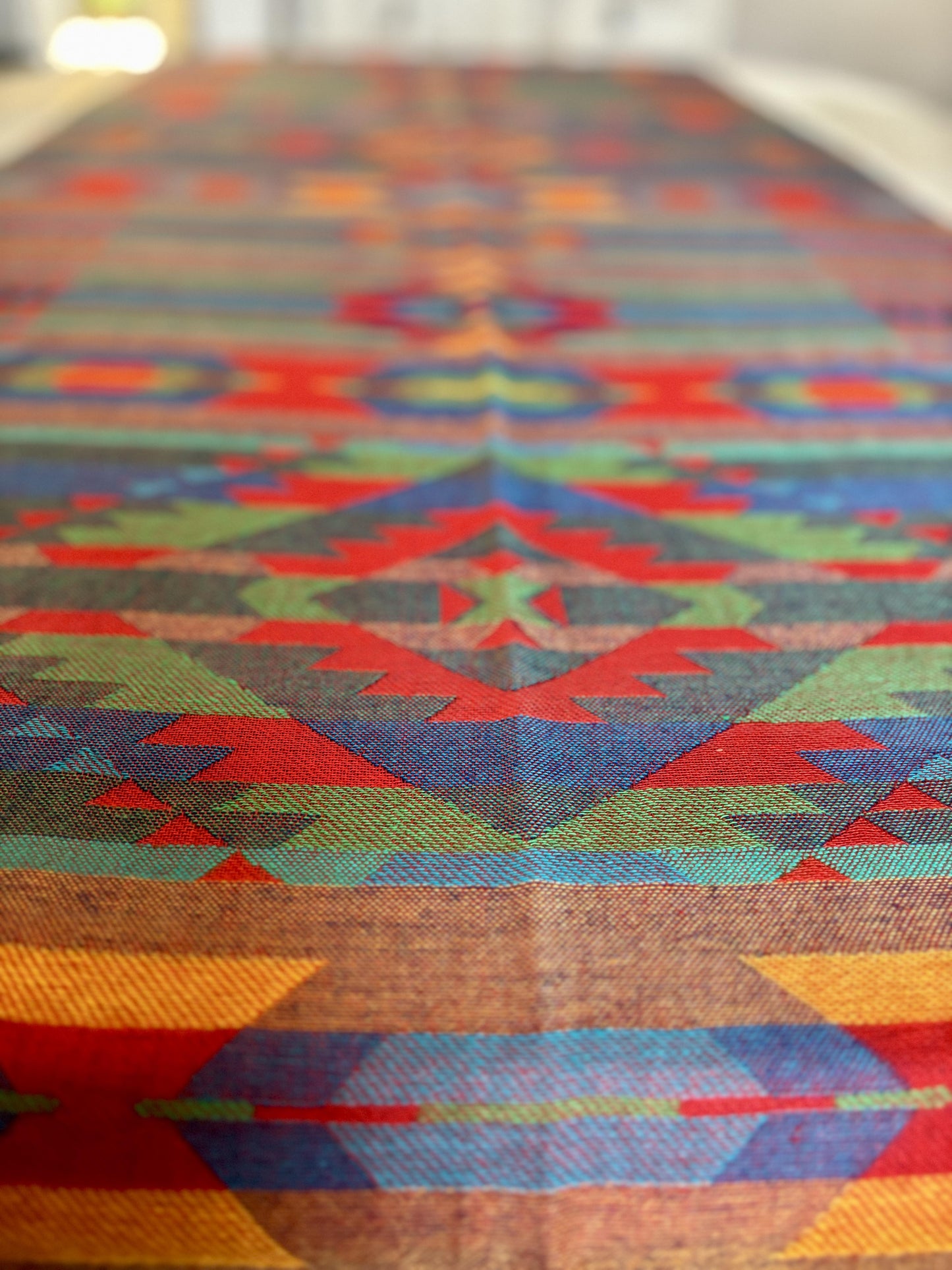 TABLE RUNNER - Red and blue