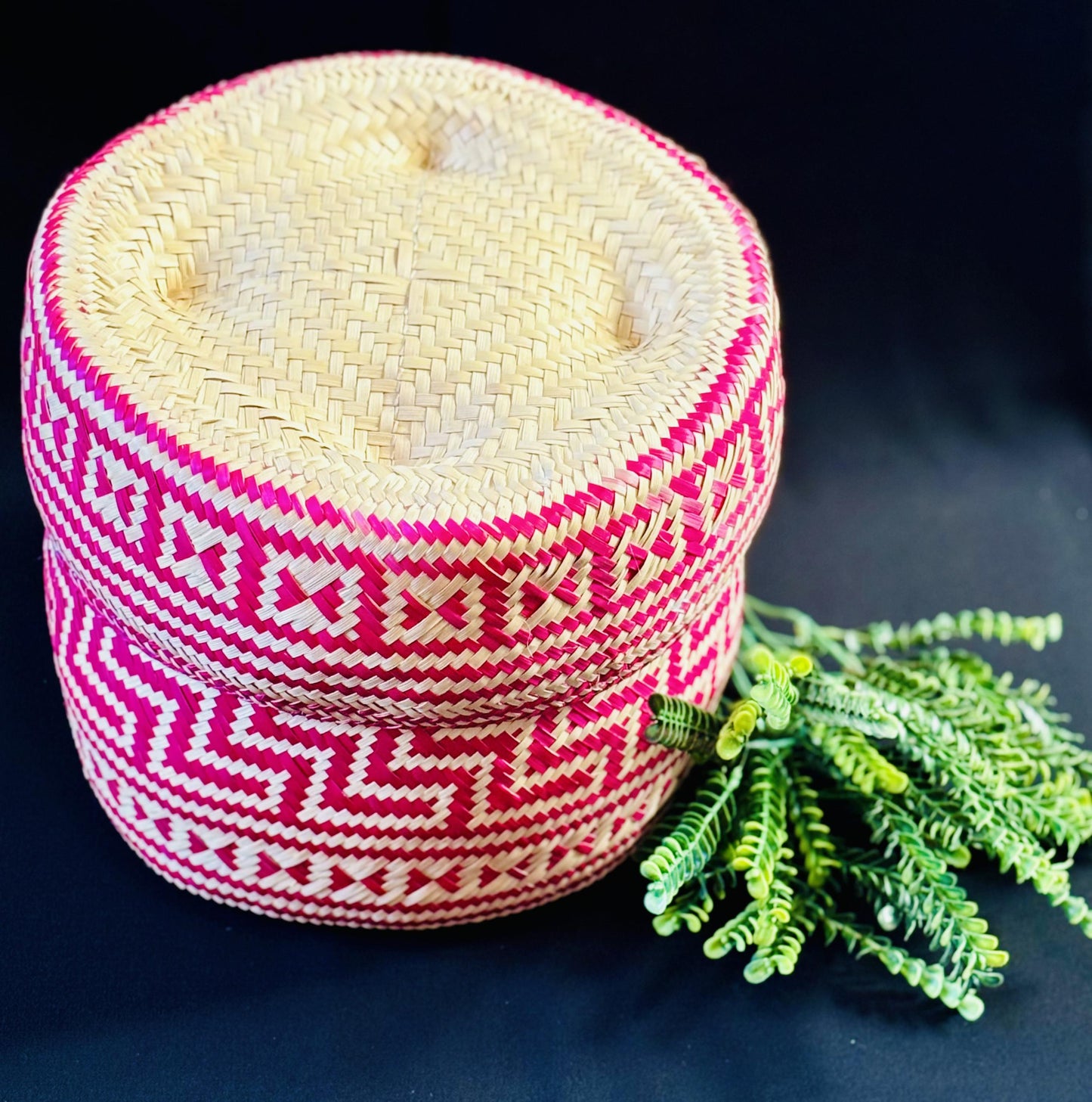 BRAIDED PALM ART - Pink Basket