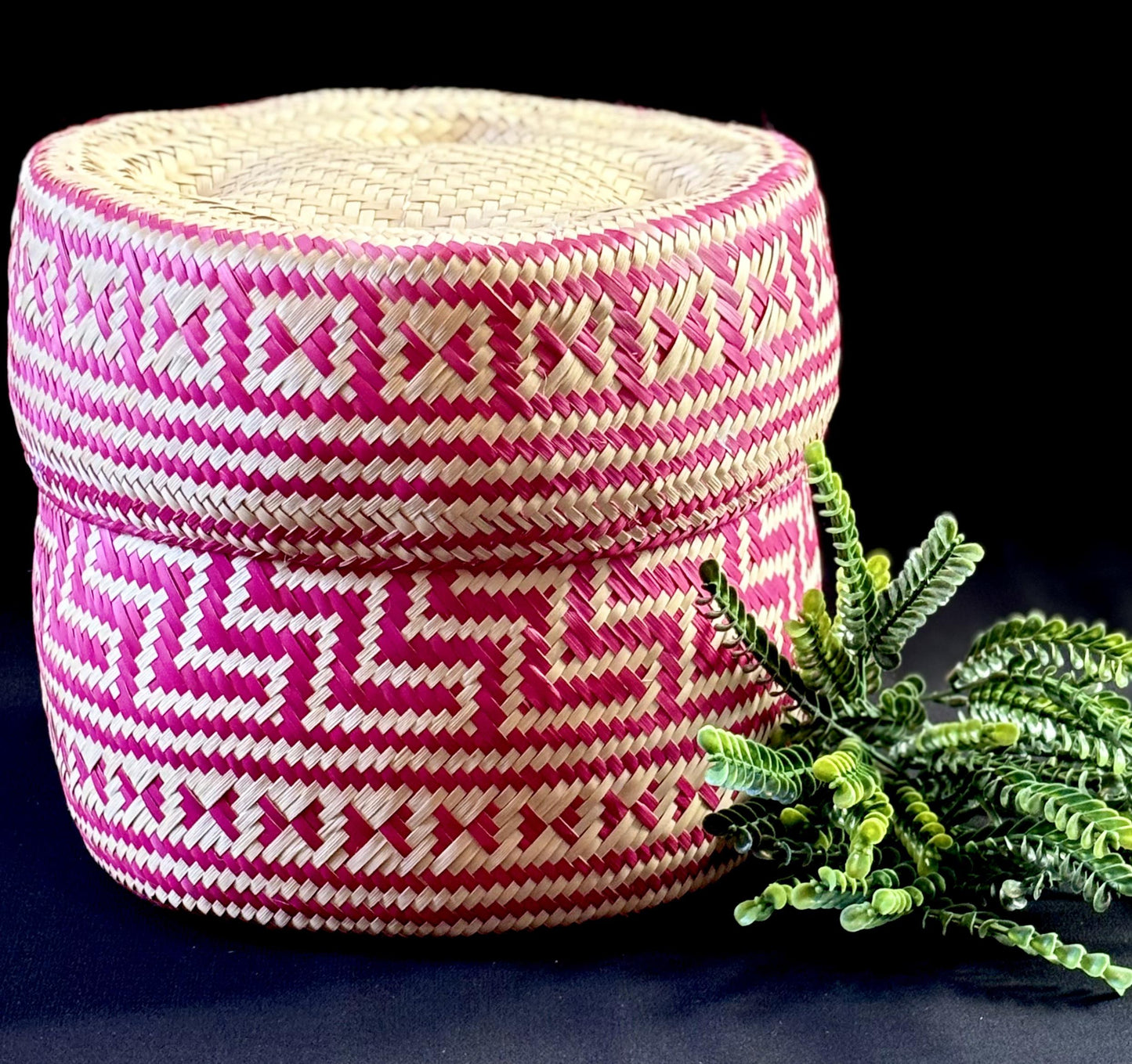 BRAIDED PALM ART - Pink Basket