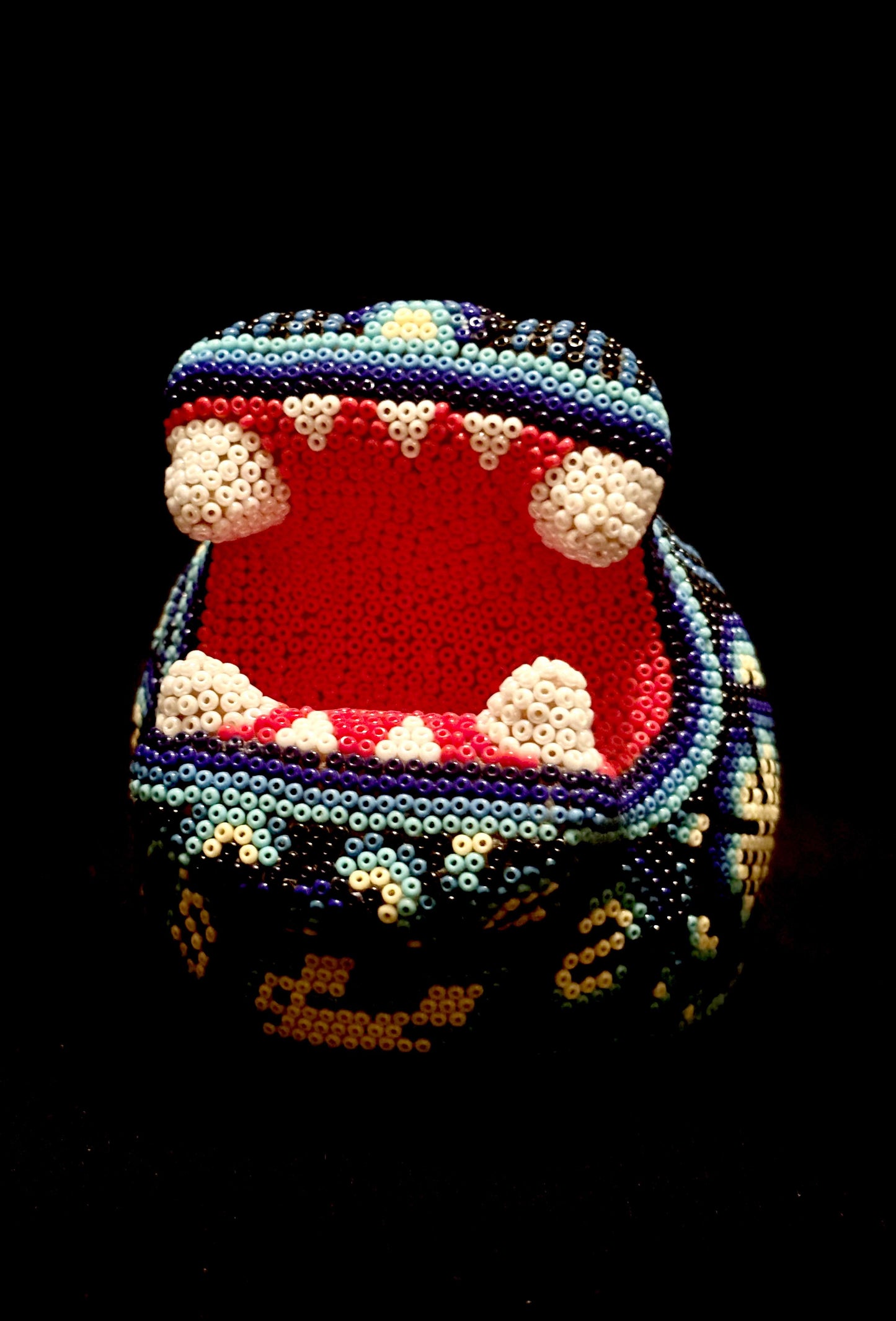 HUICHOL ART - Hippo